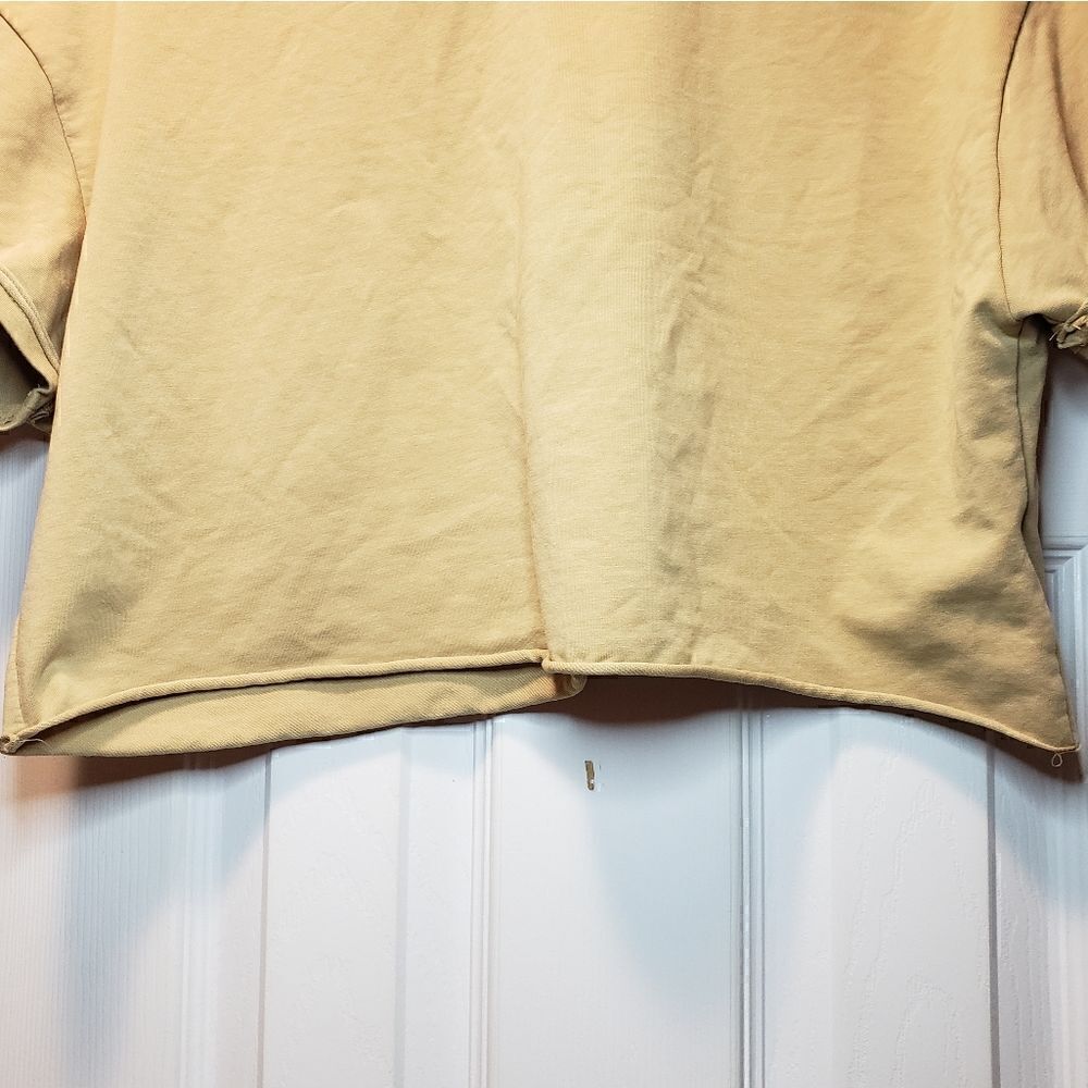 Solid Raw-cut Boxy cropped tee - Picture 5 of 6